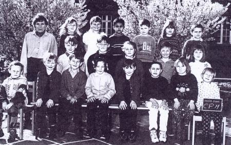Classe de Mme MONCHY - 1999-00