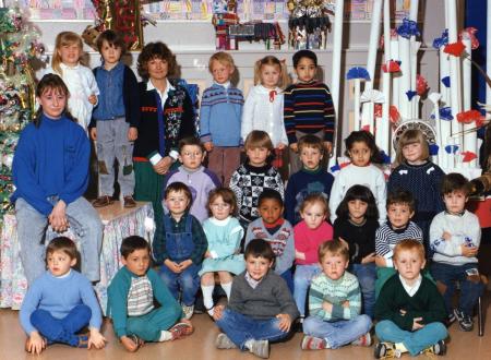 Classe de Mme LEPSIK - 1988-89